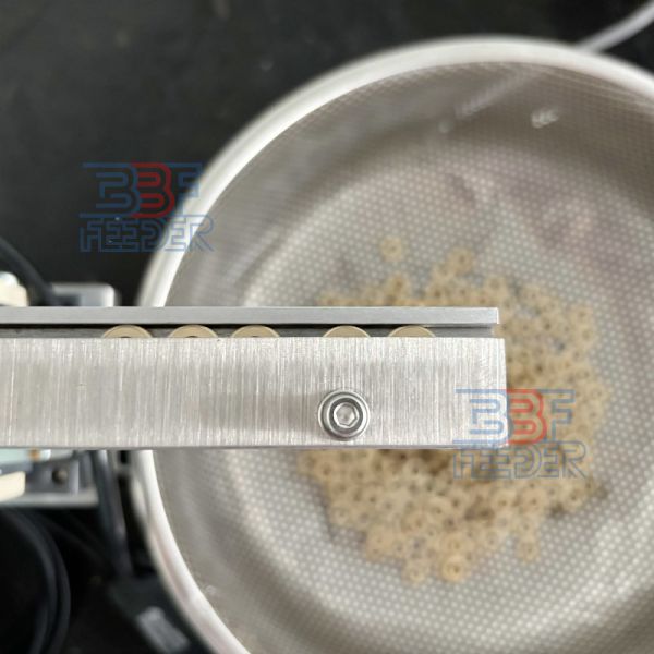 Electromagnetic Screw Bowl Feeder Metal Parts Copper Nuts Vibrating Disk