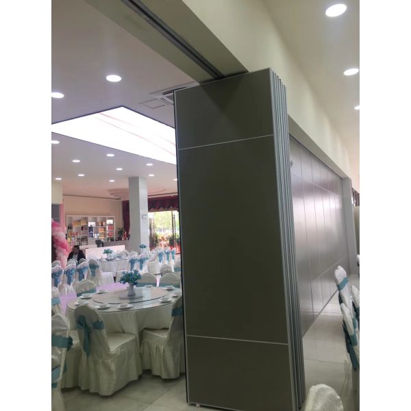 Раздел стены современного коммерчески конференц-зала рассекателя мебели передвижного звукоизоляционного складывая