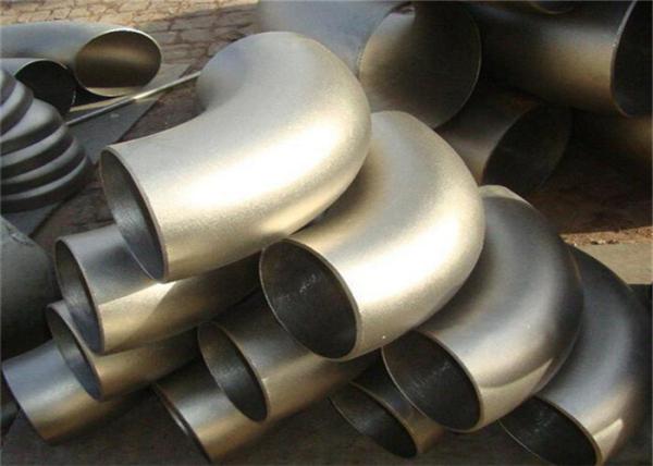 Encaixes de tubulação curtos sem emenda do cotovelo do aço carbono do raio dos encaixes de tubulação ASME A234 WPB