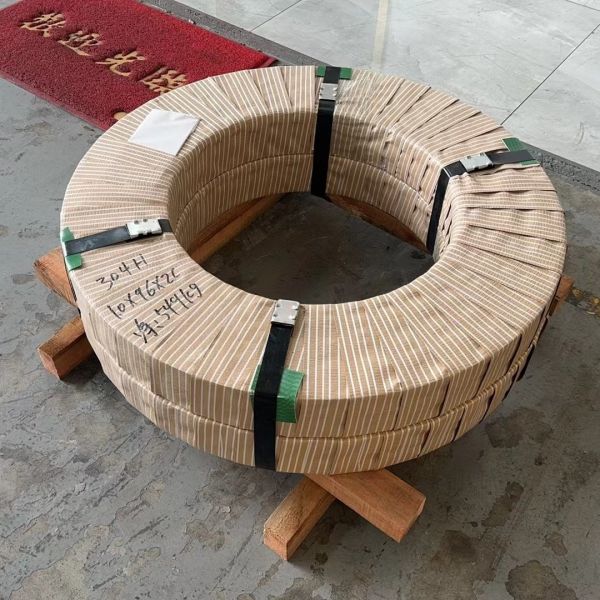 304 2D Finish 0.1mm Thickness Cold Rolled Stainless Steel Coil DIN 1.4310 EN 1.4301 Tensile Strength 1000Mpa