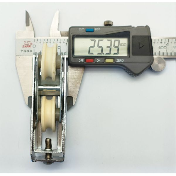 rouleau en aluminium épais 608zz de fenêtre de glissement de 1.0mm soutenant le nylon