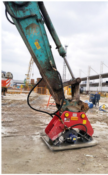 Vibrating soil compactor excavator bobcat t750,cat 815,cat d6,kubota svl75-2s,skid steer loader kubota, chinese bulldozer