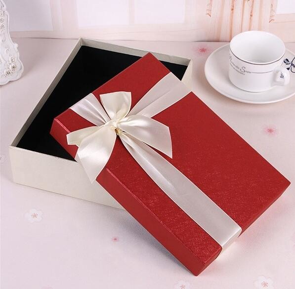 Luxury Wholesale Custom Packaging Paper Gift Box with Ribbon,wedding paper jewellery white gift box with ribbon closure