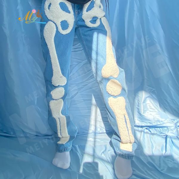 OEM Nuevo diseño personalizado con bordados de chenille de hueso hombres pantalones vaqueros pantalones azules casual pantalones deportivos Pantalones De Hombre jeans