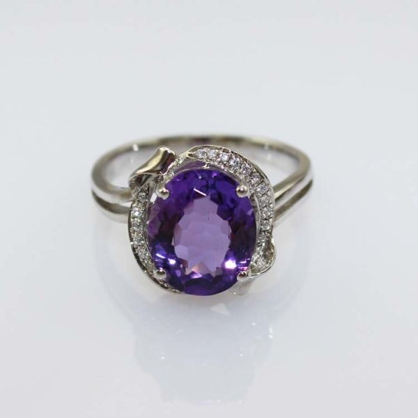 White Gold Plated 925 Silver Ring with 8x10mm Oval Blue Cubic Zircon (R267)