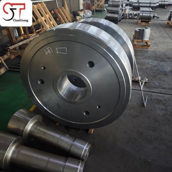 Heat-Treated Forged Alloy Disc As Mounting Base For Industrial Gearbox Housings