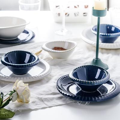 Conjunto de jantar de porcelana azul de forno de 2023 sustentável para experiência de restauração