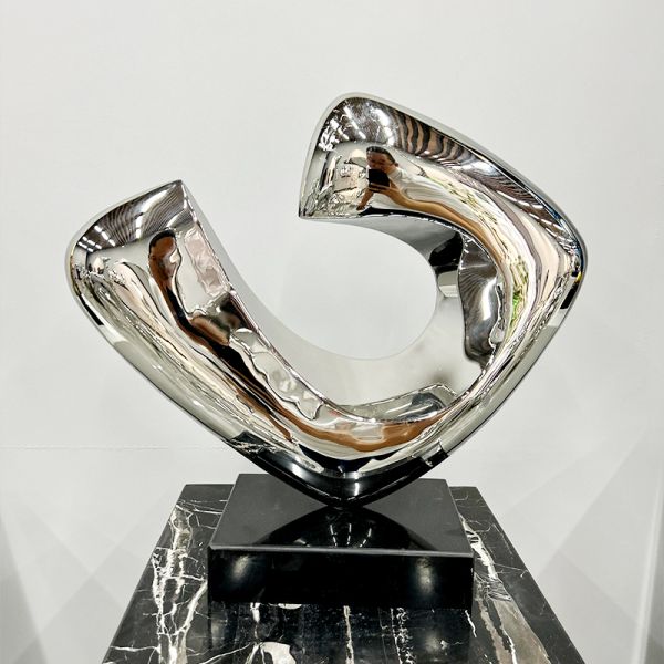 Outdoor Durable Stainless Steel Sculpture with Mirror Polishing and Customizable Design for Modern Decoration