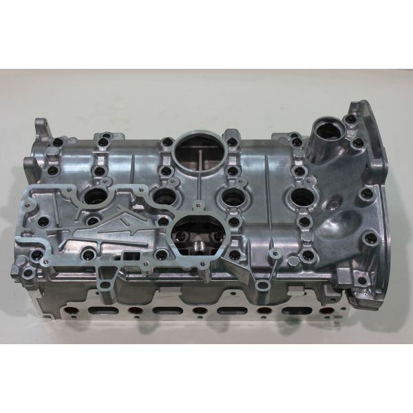 Головка цилиндра  K4M 7700600530 двигателя нефти - Lit 8200843474F 1,6