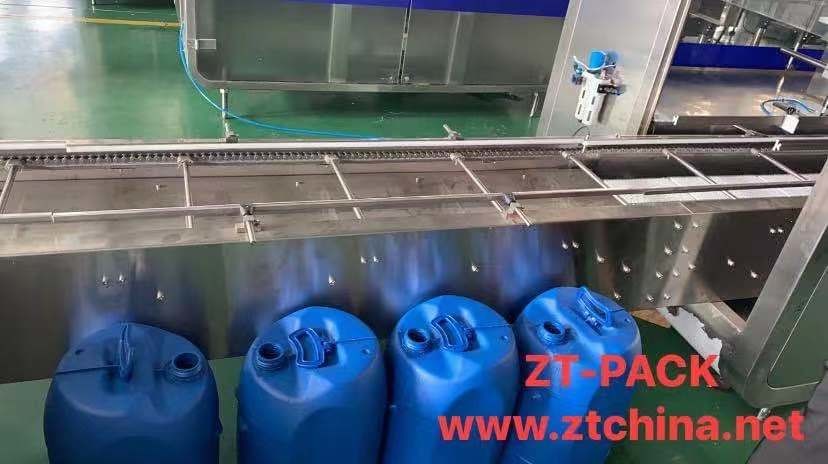 Автоматическая машина завалки 5-30Kg масла для линии галлонов бочонка химической жидкостной пакуя