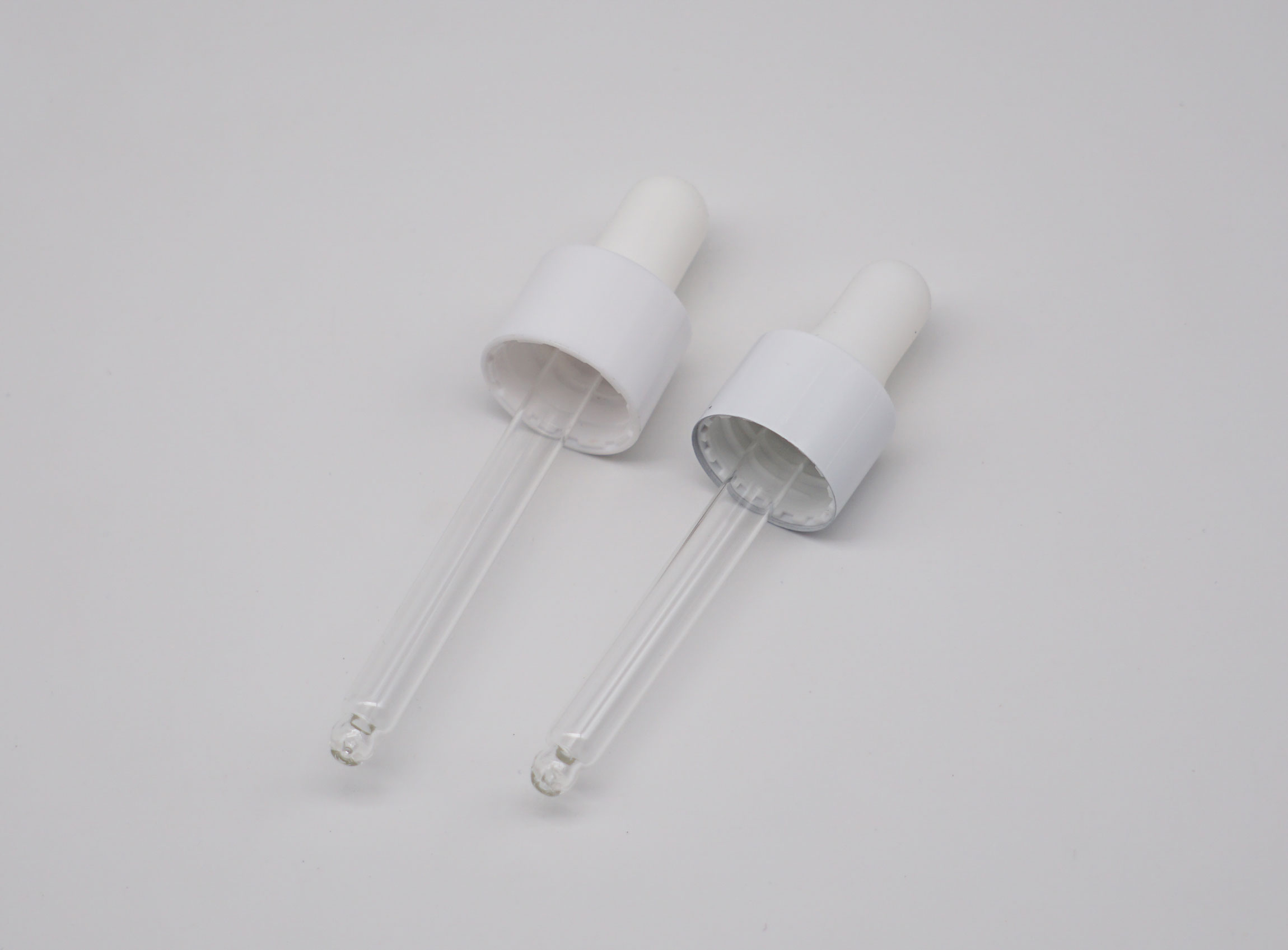 капельница 15mm 18mm 24mm черная стеклянная капает ровную пластиковую крышку из пипетки для бутылок