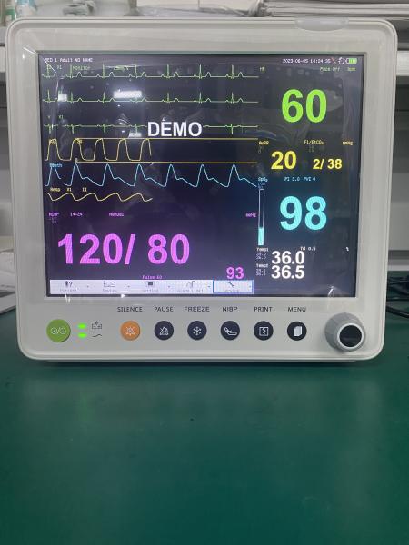 12.1 inches first-aid devices vital signs monitor patient monitor