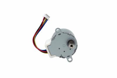 Uma C.C. pequena de 12 volts alinhou o motor deslizante com caixa de engrenagens 4 o fio 1/64 da fase 5
