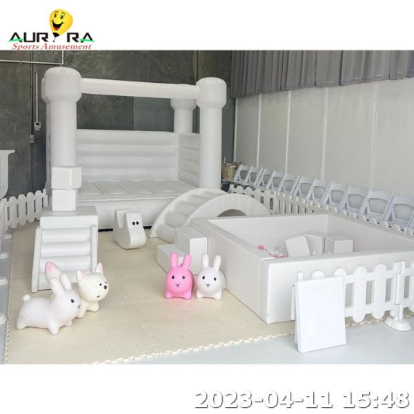 White Package Set Soft Play Equipment Kids Play Room With Inflatable Bounce House