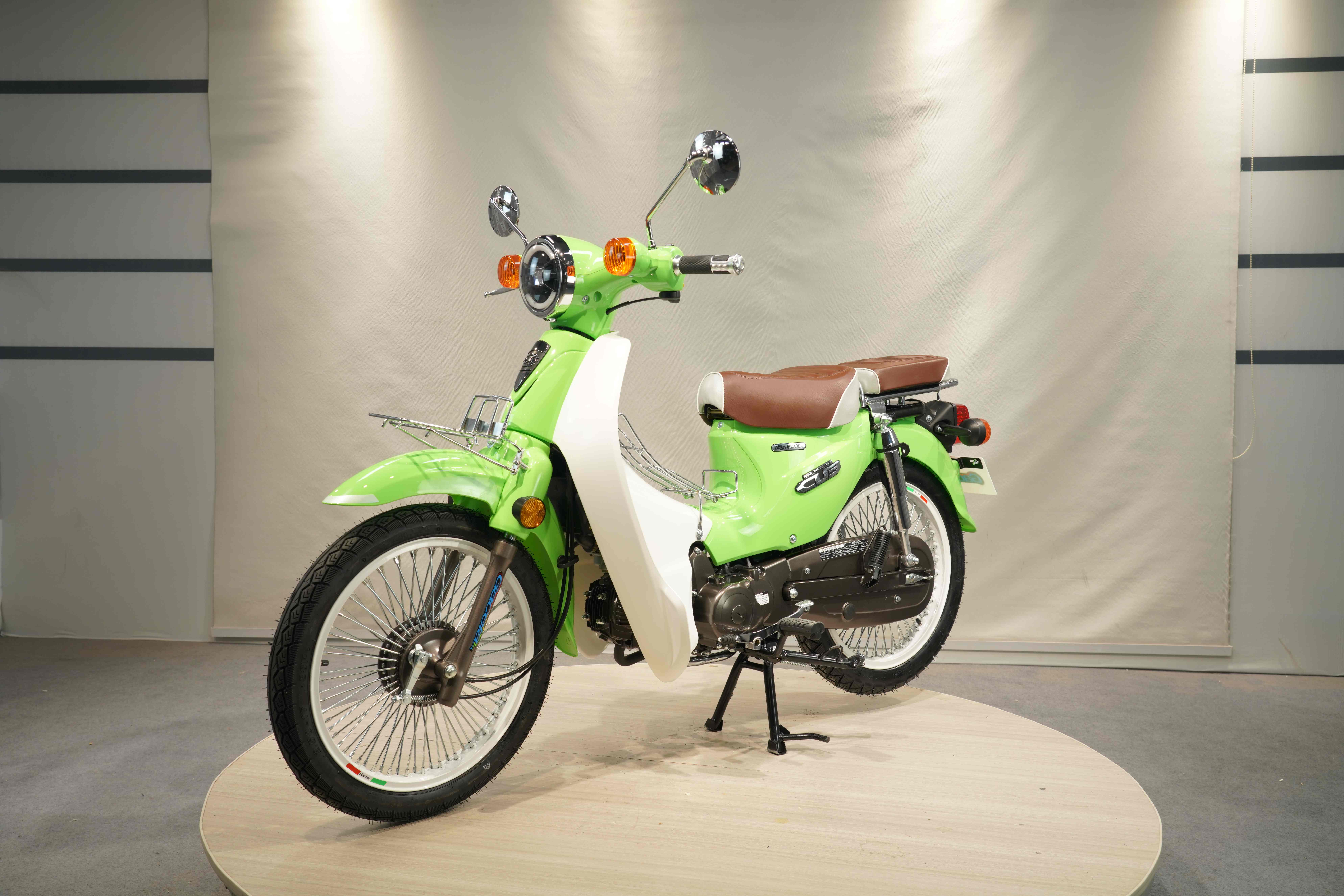 Super Cub 110cc воздушное охлаждение 4-ступенчатая коробка передач CUB Мотоцикл передний дисковый тормоз красный/черный/автоматический цвет