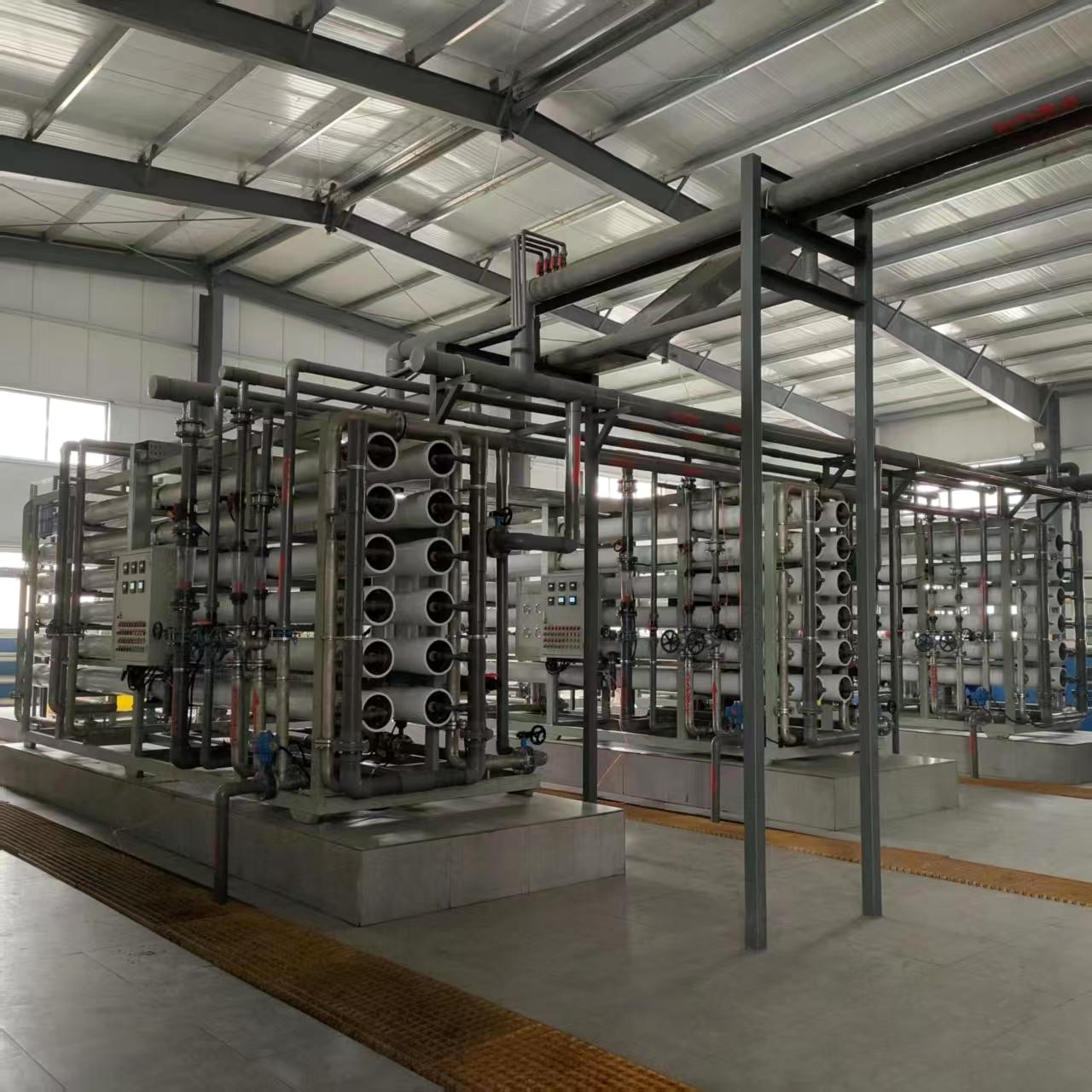 Skid Mounted BWRO System with Modular Design High Efficiency Filtration and Corrosion Resistant Performance