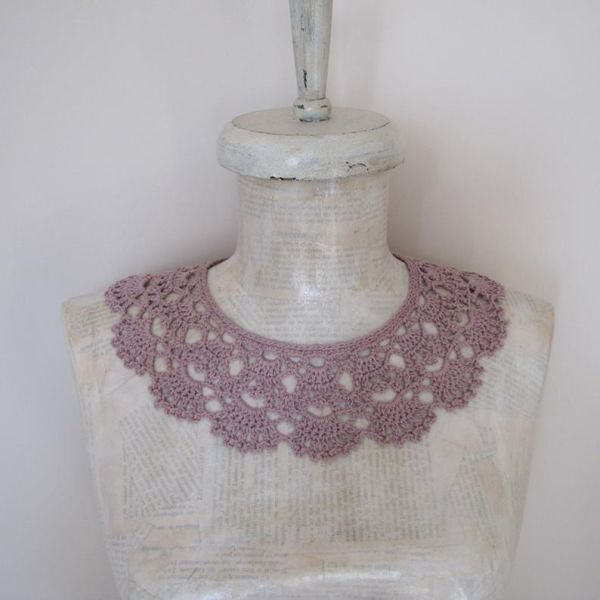 Y-F Custom Crochet Necklace 100% Cotton Lace Neckpiece in Vintage Retro Style Eco-Friendly Collar Gift