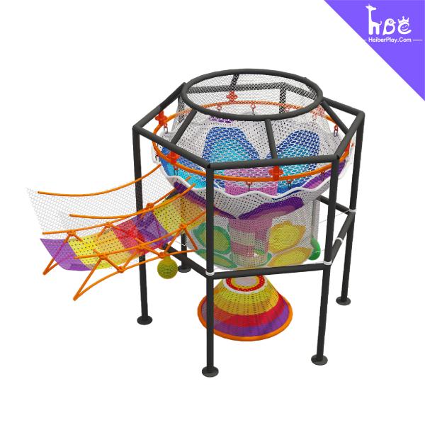 Réseau d'escalade en arc-en-ciel pour enfants