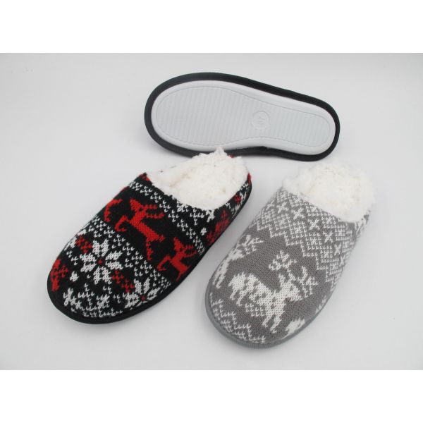 Chaussettes chaudes pour femmes en hiver avec dessus tricoté et semelle anti-dérapant