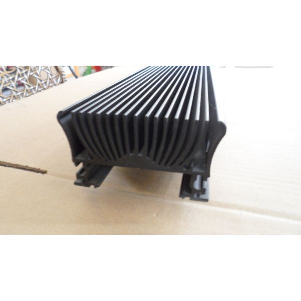 Штранг-прессование Heatsink оборудования солнечной энергии алюминиевое профилирует термальное сопротивление