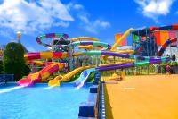 Grands équipements d'amusement extérieurs Parc aquatique Toboggans aquatiques en fibre de verre Jeux aquatiques Toboggan aquatique pour piscine Spirale ouverte Adapté aux adultes et aux enfants Personnalisation