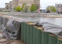 Lutte contre les inondations défensive militaire de barrières de Hesco de barrières défensives remplies de sable de bastion