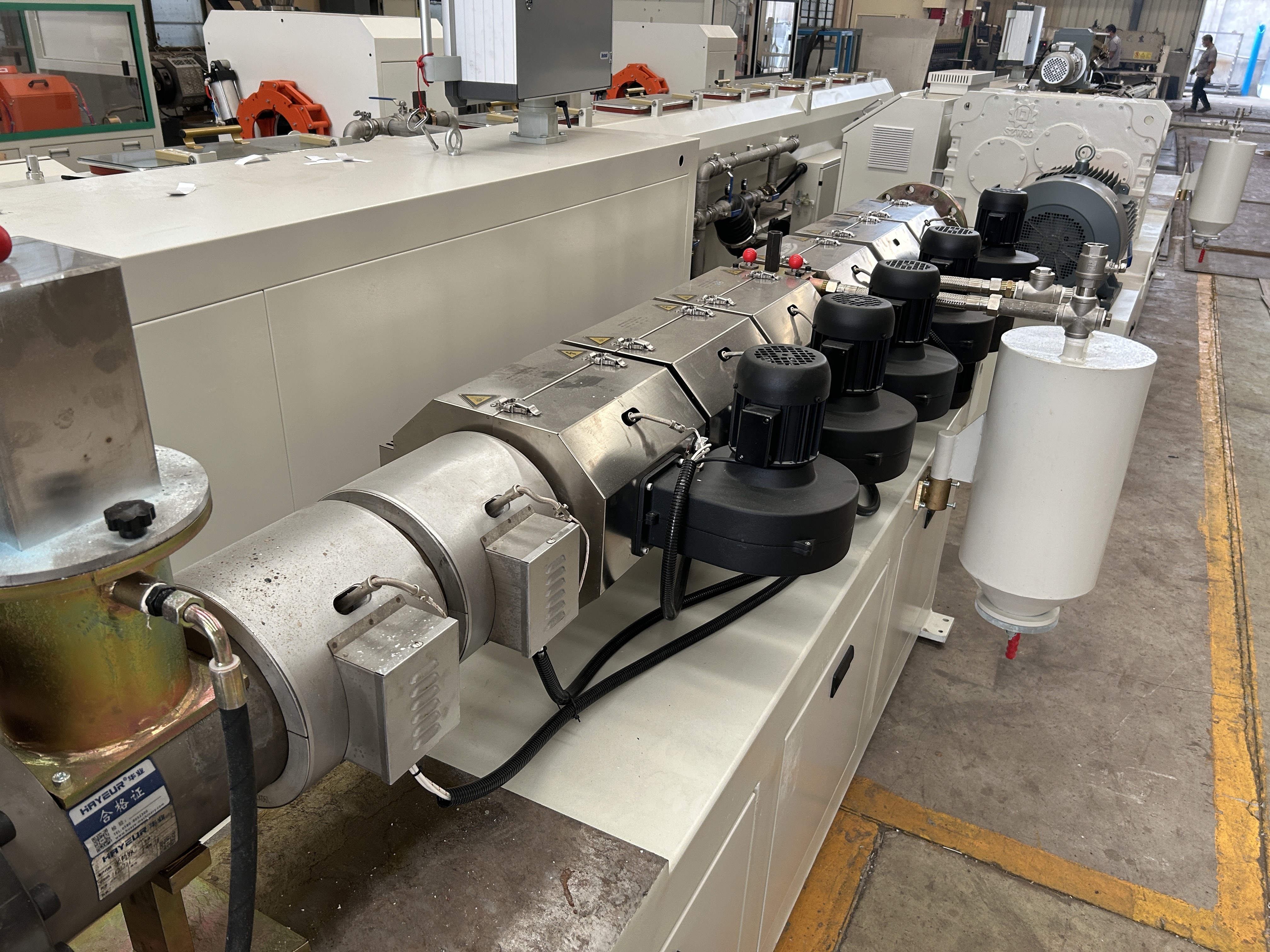 Parallel Twin Screw Extruder for 75-250mm PVC pipe Extruder Machine