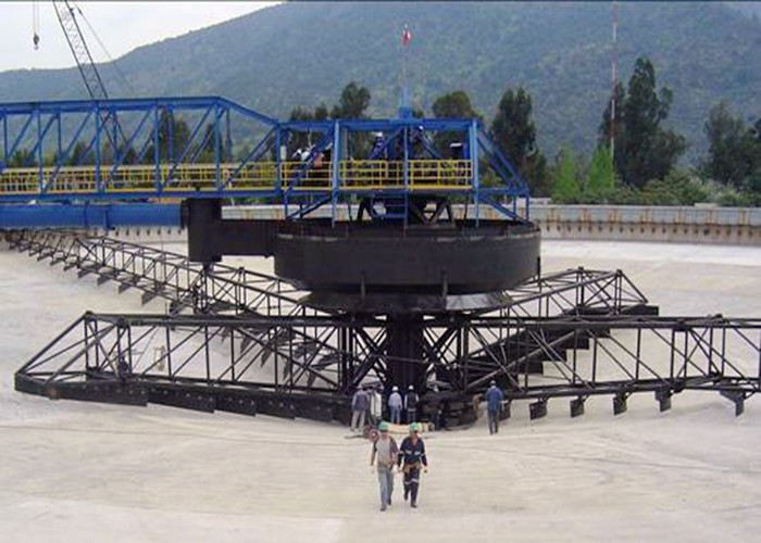 Tank Depth 5M Thickener Equipment High Efficient Slurry Settling Separation Device