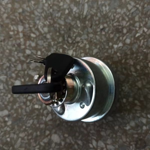 7N-0718 Battery Disconnect Ignition Switch for Excavator Spare Parts with Ready Stock