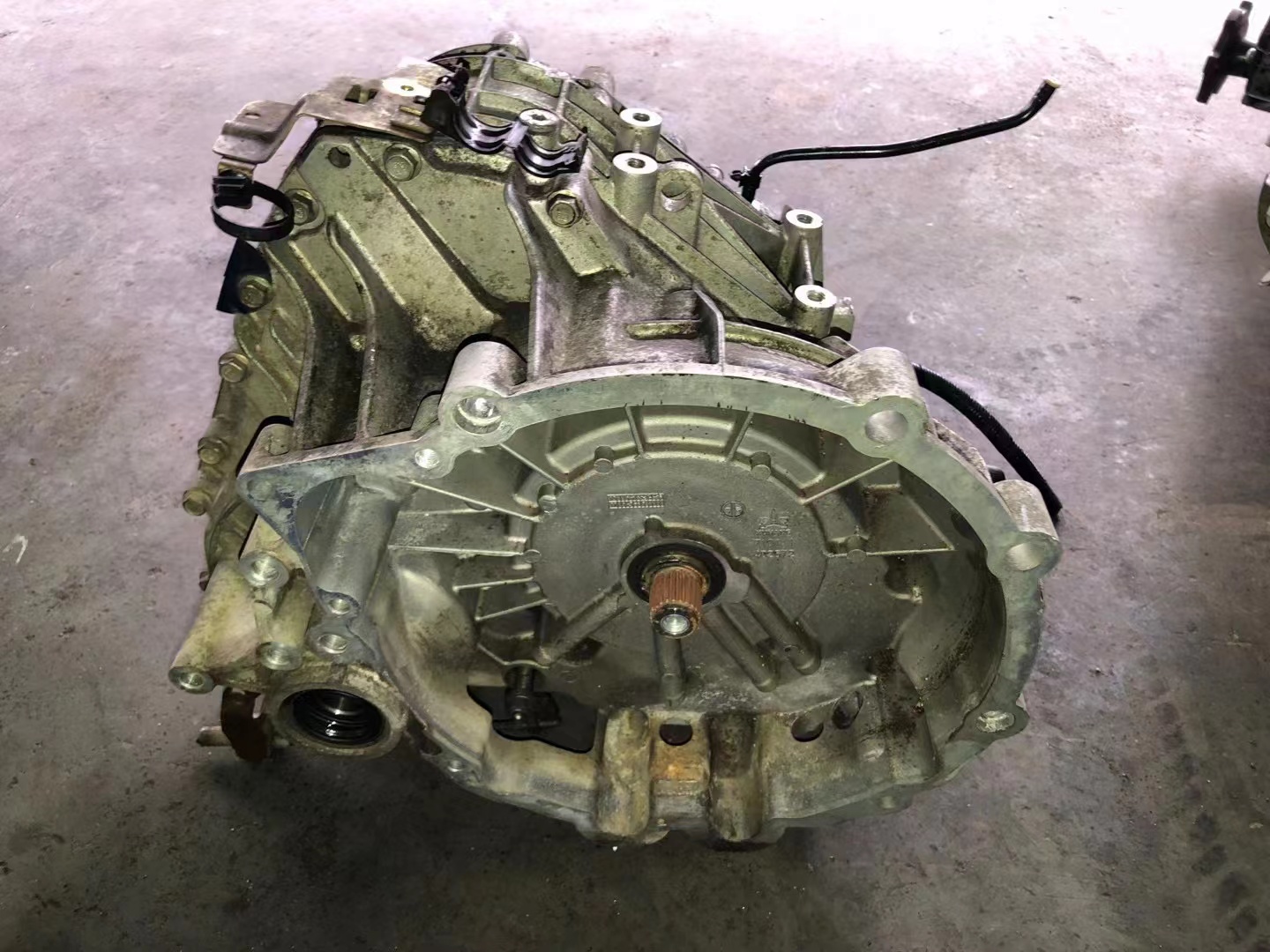 Семейная трансмиссия HAIMA 13038986 Подержанная 2-ступенчатая автоматическая коробка Assy VT2