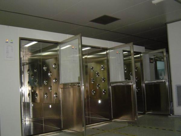 Améliorer l'efficacité de la production avec des équipements de salle blanche dotés de commandes intelligentes et d'un rendement HEPA de 99,99%