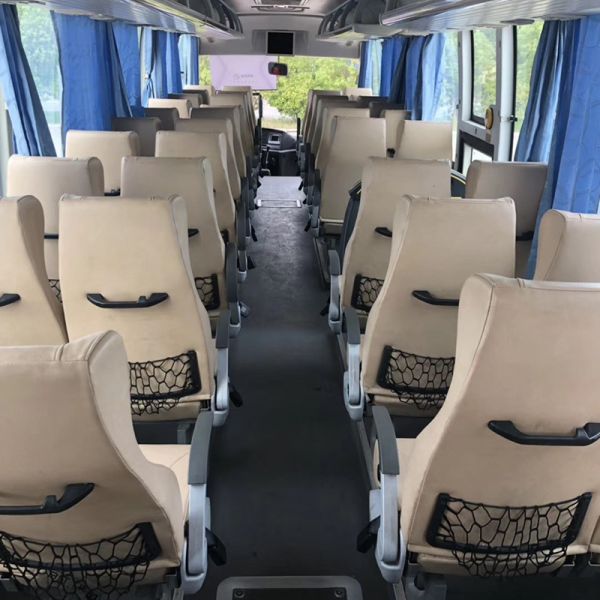 53 Seats Used Higer Bus Luxury Coach 7AMT Gearbox for Class Transportation