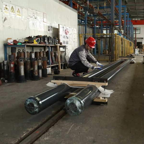 Steel Telescopic Hydraulic Long Stroke Cylinder With Hard Chrome Plated Surface