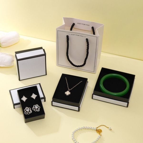 Black Luxury Foam Insert Jewelry Box Paper Packaging Cardboard Jewelry Gift Boxes