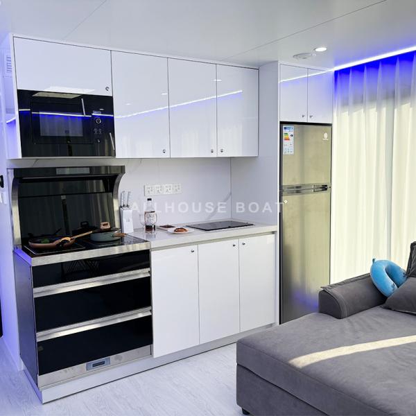 Robust Construction Luxury Pontoon Boat Aluminum Houseboats Custom Design