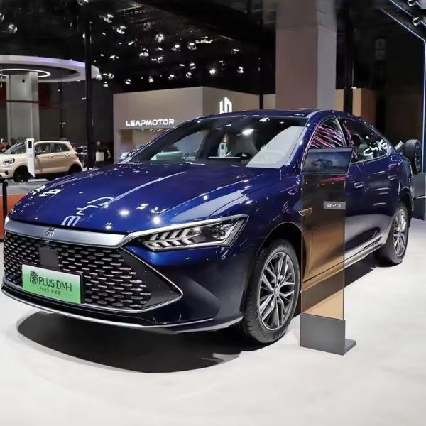 Electric Four-Door Sedan Byd 2024 Qin Plus Dm-I Honor 55km 120km Leading Edition 5 Seats