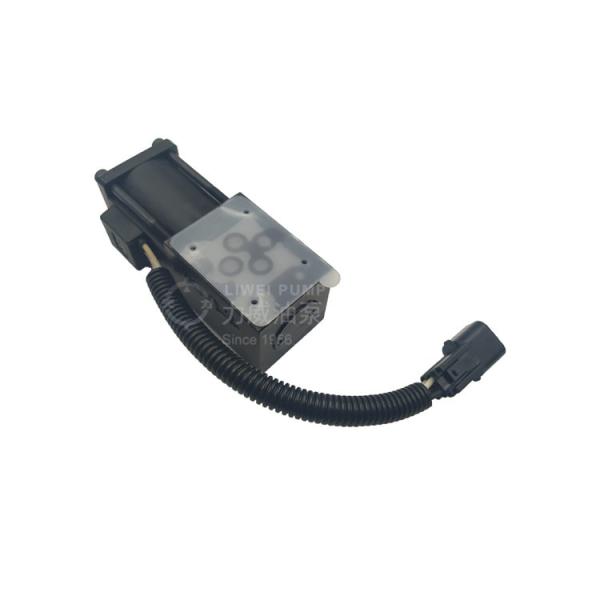 Hydraulic Forklift Directional Solenoid Valve 24V For FD/G35-50A FD/G35Z-40Z 3EC-15-38711