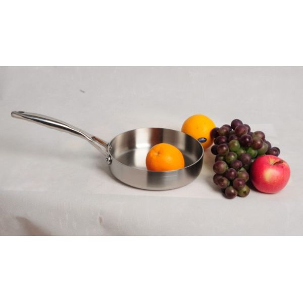 Stainless steel tri-ply Frying pan,cast iron handle,Size 20/22/24/26/28cm