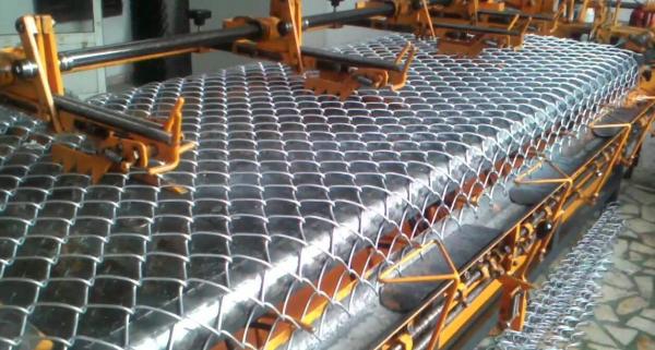 PVC Coated Chain Link Fencing Chain link Wire Mesh Fence