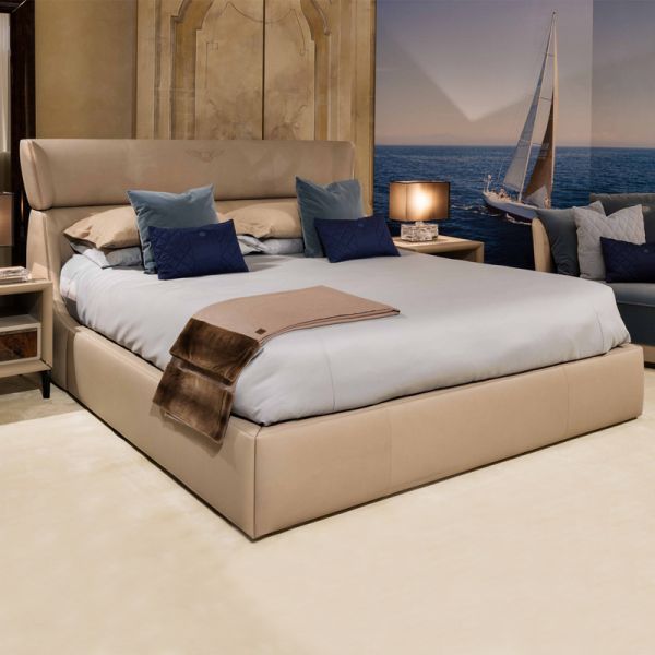 Fashion Leather Modern Bedroom Furniture Sets Solid Wood Italian Luxury Bed