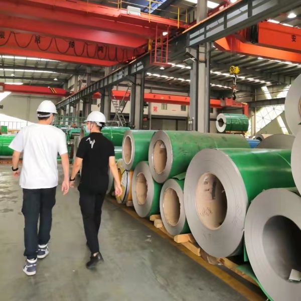 A folha de aço inoxidável do EN 321 de ASTM JIS GN laminou 1,4541 larguras de aço inoxidável 1000mm 1219mm