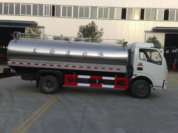 6CBM 4x2 Milk Tank Truck Dongfeng EQ5070GNY Truck For Sale