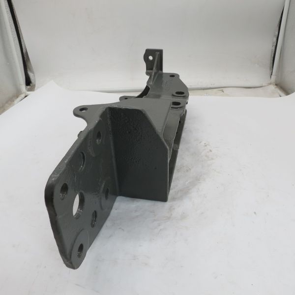 SINOTRUK HOWO TRUCK PARTS High quality trucks and cars Hydraulic lock right lower bracket AZ1642448084