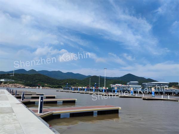 Marine Aluminum Gangway WPC Decking Commercial Floating Dock Gangway