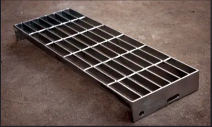Silver White T1 - T4 Steel Grate Stair Treads Customized