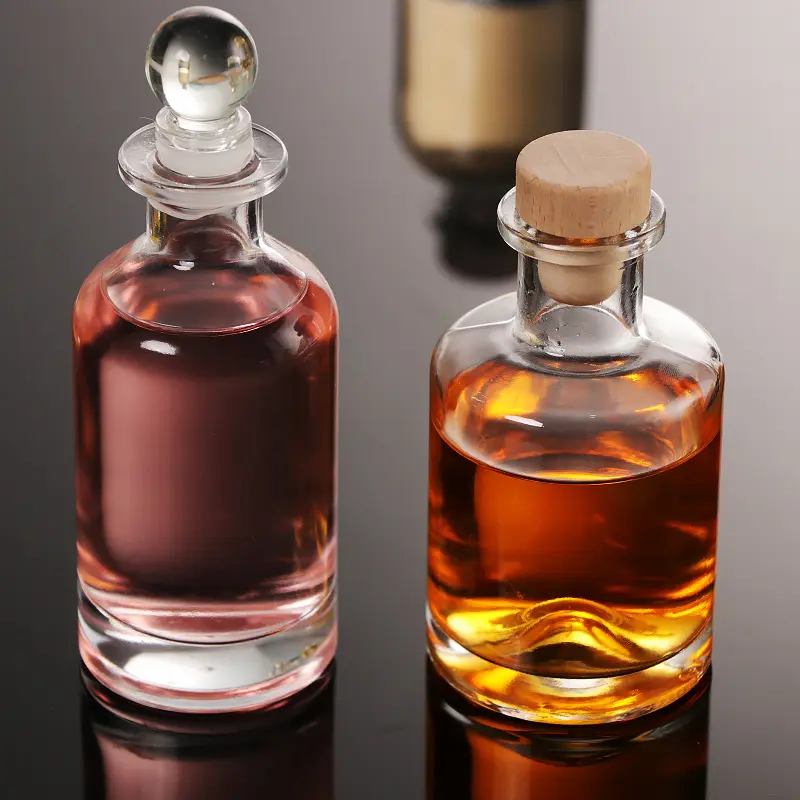 Decal Transparent Round Flint Glass Liquor Wine Whisky Tequila Vodka Bottle with Cork 250ml