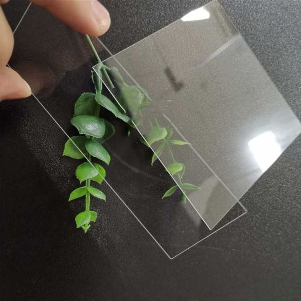 自動車のフロントガラスの加工用 アルミニウムシリケート浮遊ガラス