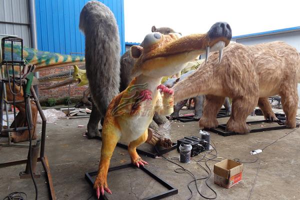 Life Size Simulation Animatronic Animals Squirrel Lovely With Sounds