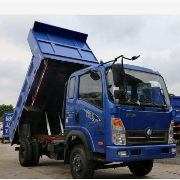 reliable sinotruk 4x2 90 hp 4 ton tipper truck