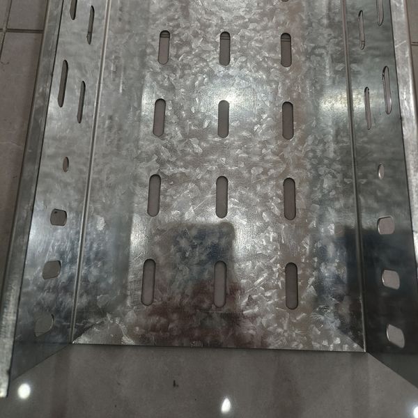 Heat Dissipation Perforated Cable Tray Custom Size Style Stainless Steel 316L Or 316 304 Aluminium Perforated Cable Tray